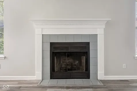 5187 Pin Oak Drive Indianapolis IN 46254