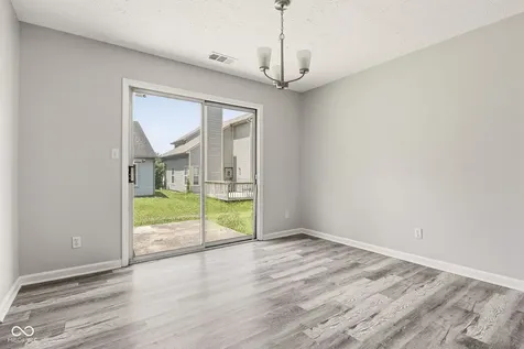 5187 Pin Oak Drive Indianapolis IN 46254