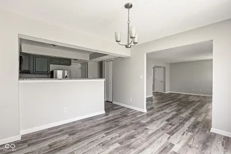 5187 Pin Oak Drive Indianapolis IN 46254