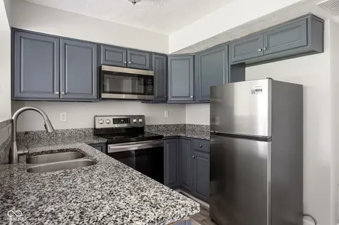 5187 Pin Oak Drive Indianapolis IN 46254