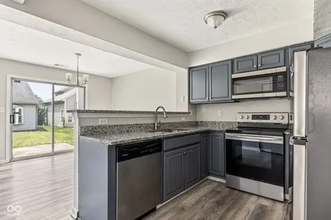 5187 Pin Oak Drive Indianapolis IN 46254