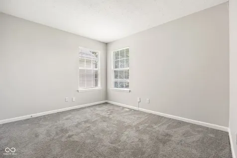 5187 Pin Oak Drive Indianapolis IN 46254