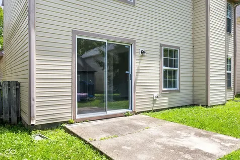 5187 Pin Oak Drive Indianapolis IN 46254