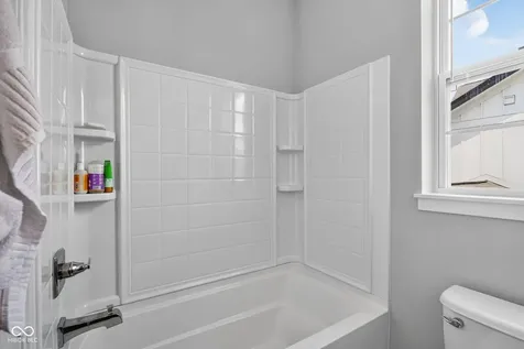 15581 Edenvale Drive Westfield IN 46074