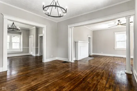 671 N 10th Street Noblesville IN 46060