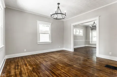 671 N 10th Street Noblesville IN 46060