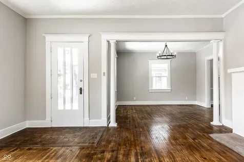 671 N 10th Street Noblesville IN 46060