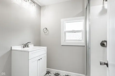 671 N 10th Street Noblesville IN 46060