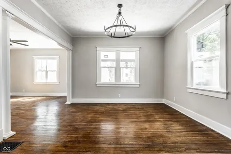 671 N 10th Street Noblesville IN 46060