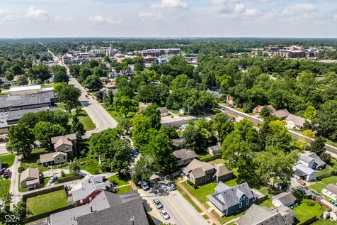 671 N 10th Street Noblesville IN 46060