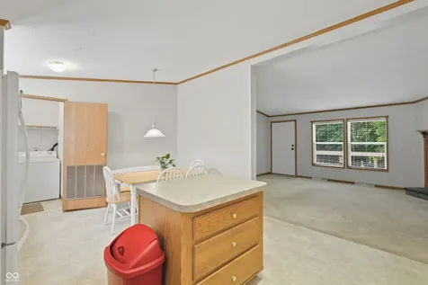 5542 E Washboard Road Bloomfield IN 47424