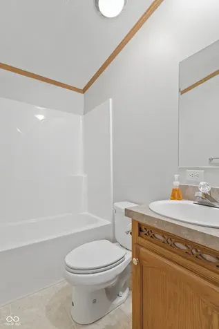 5542 E Washboard Road Bloomfield IN 47424