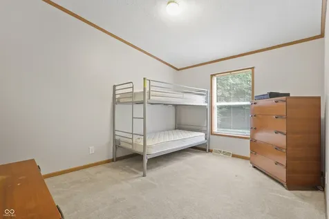 5542 E Washboard Road Bloomfield IN 47424