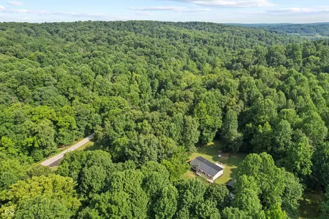 5542 E Washboard Road Bloomfield IN 47424