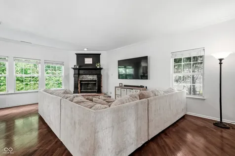 5904 Grand Vista Drive Indianapolis IN 46234