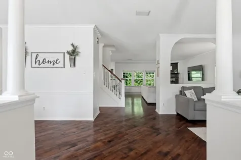 5904 Grand Vista Drive Indianapolis IN 46234