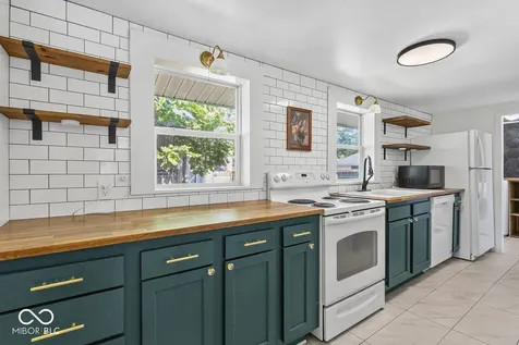 4706 Caroline Avenue Indianapolis IN 46205