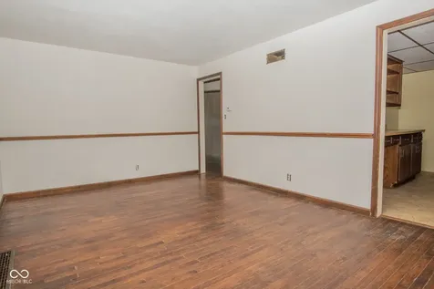 3160 Elizabeth Street Indianapolis IN 46234
