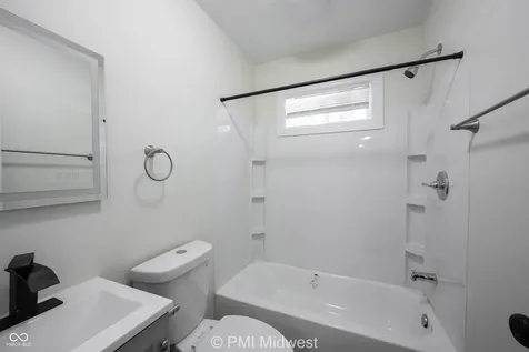 512 N Chester Indianapolis IN 46201