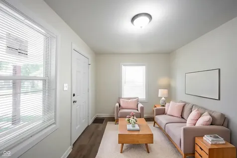 512 N Chester Indianapolis IN 46201