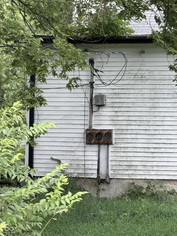523 S Elliott Street Muncie IN 47305