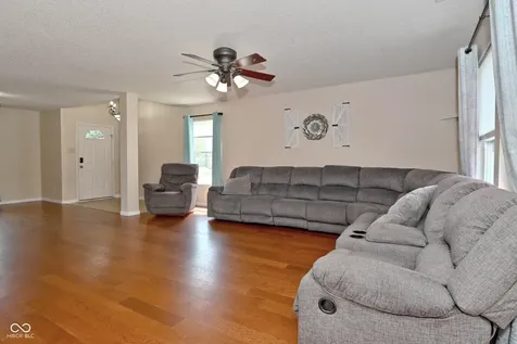 8468 Ash Grove Drive Indianapolis IN 46113