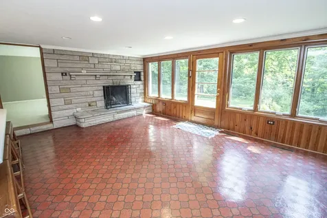 120 White Oaks Street Fishers IN 46038