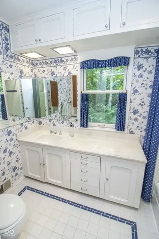 120 White Oaks Street Fishers IN 46038