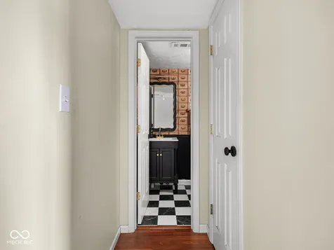 6665 Crestwell Lane Indianapolis IN 46268