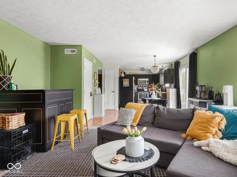 6665 Crestwell Lane Indianapolis IN 46268