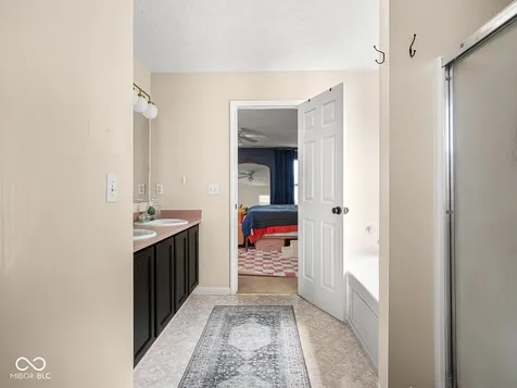 6665 Crestwell Lane Indianapolis IN 46268
