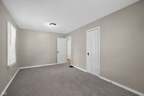 423 Clyde Avenue Indianapolis IN 46201