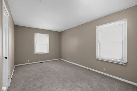 423 Clyde Avenue Indianapolis IN 46201