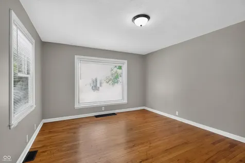 423 Clyde Avenue Indianapolis IN 46201