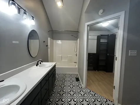 3396 Paddington Drive Columbus IN 47203