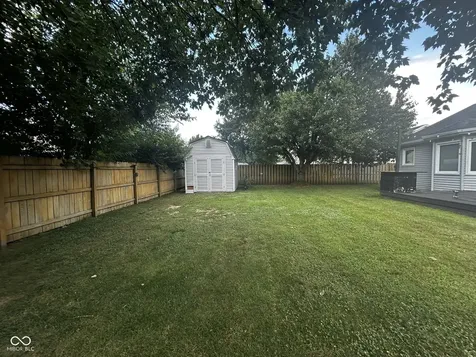 3396 Paddington Drive Columbus IN 47203