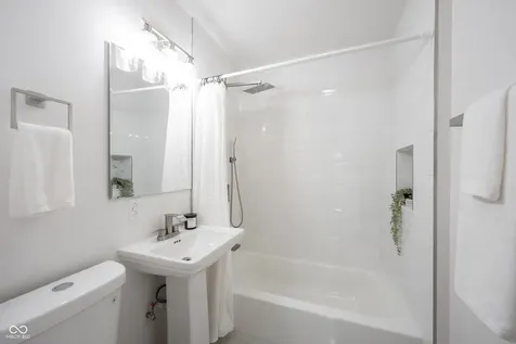 4846 Crittenden Avenue Indianapolis IN 46205