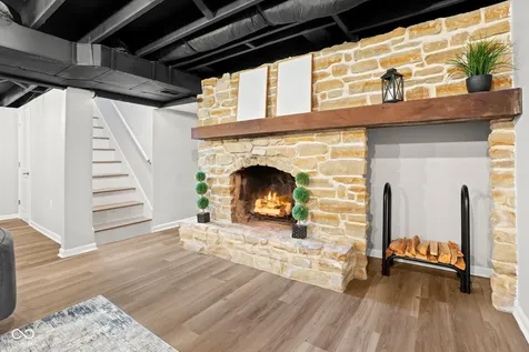 1639 N Buck Creek Greenfield IN 46140