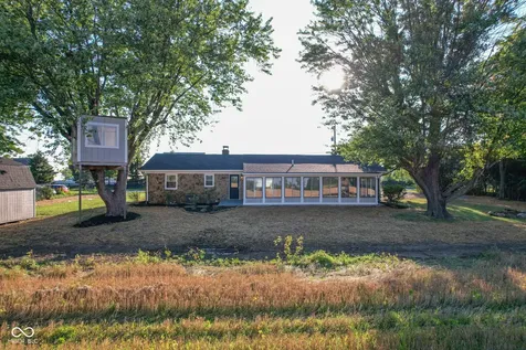 1639 N Buck Creek Greenfield IN 46140