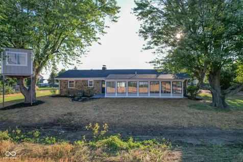 1639 N Buck Creek Greenfield IN 46140