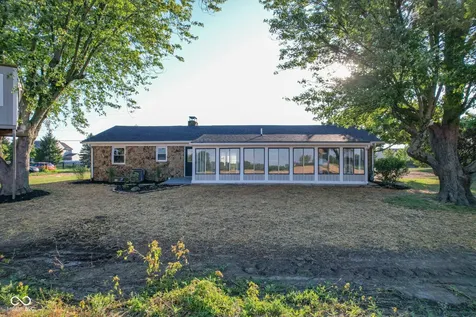 1639 N Buck Creek Greenfield IN 46140