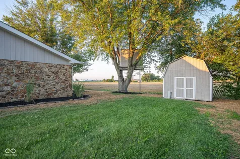 1639 N Buck Creek Greenfield IN 46140