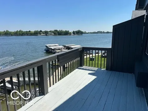 102 Clarendon Drive Noblesville IN 46062