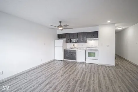 102 Clarendon Drive Noblesville IN 46062