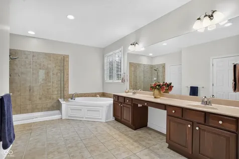 13357 Dumbarton Street Carmel IN 46032