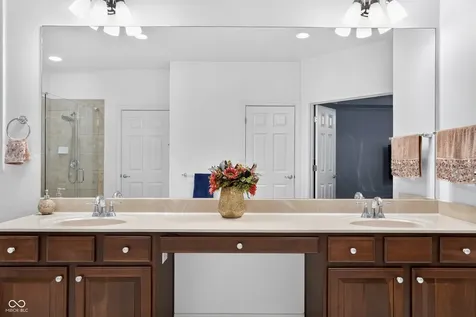 13357 Dumbarton Street Carmel IN 46032