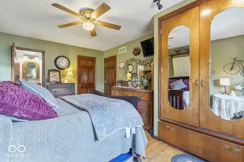4146 Senour Road Indianapolis IN 46239