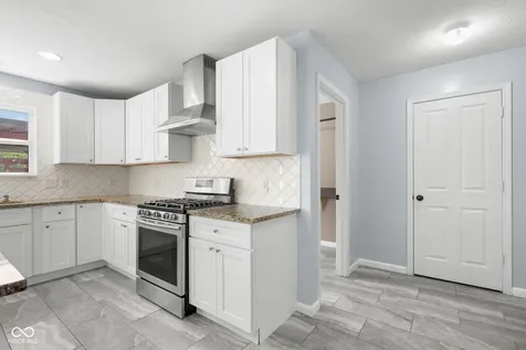 5307 Misthaven Lane Greenwood IN 46143