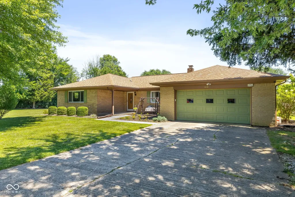1219 Portalan Drive Greenfield IN 46140