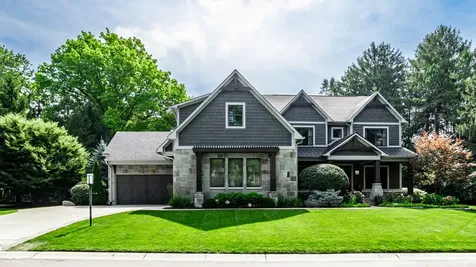7511 Pine Valley Lane Indianapolis IN 46250